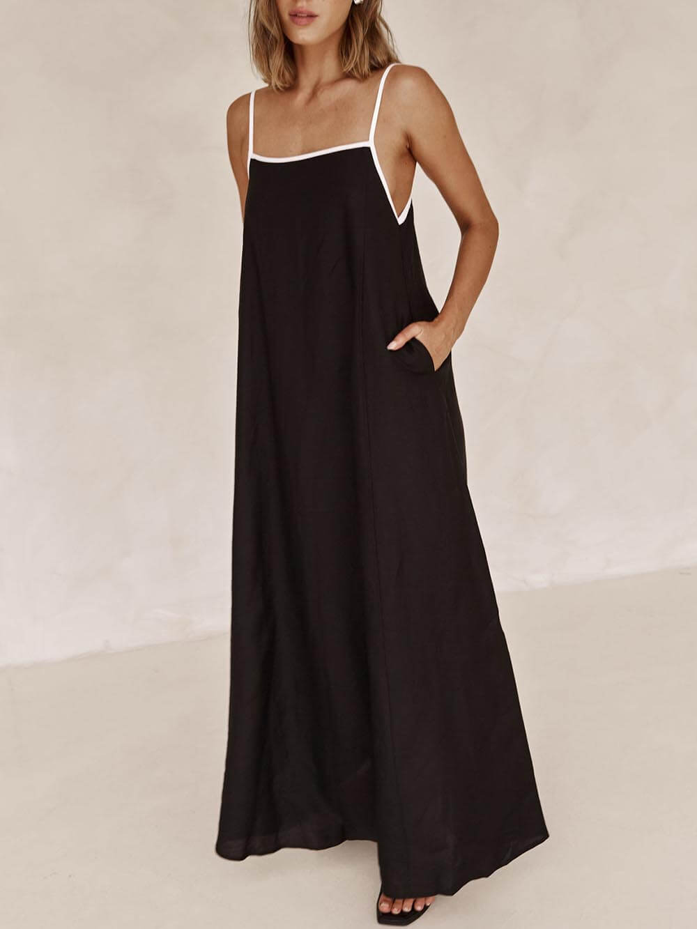Contrasting Suspender Dress with A-line Summer Style