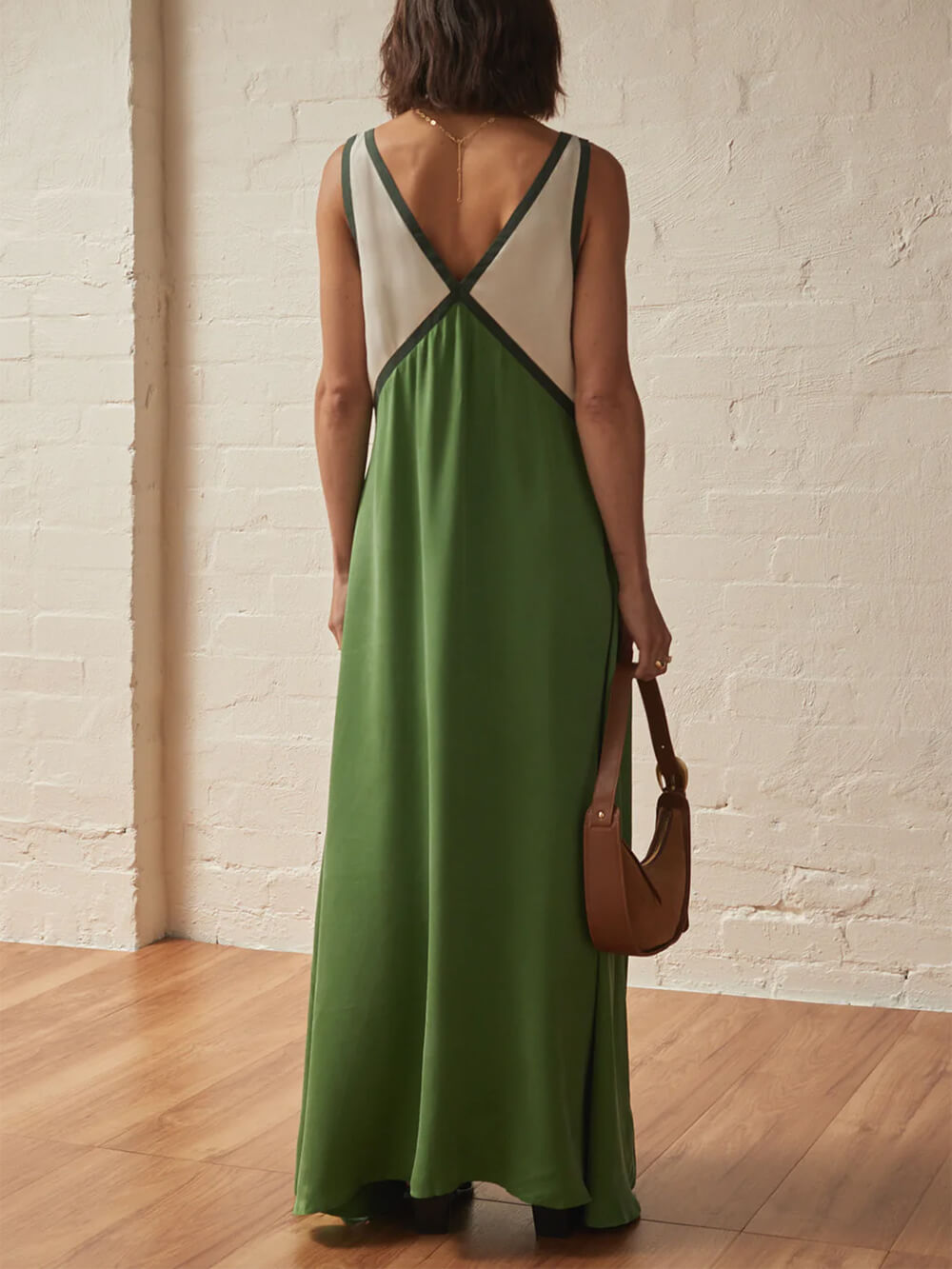 Chic V-Neck Dress with Contrasting Color Block Design