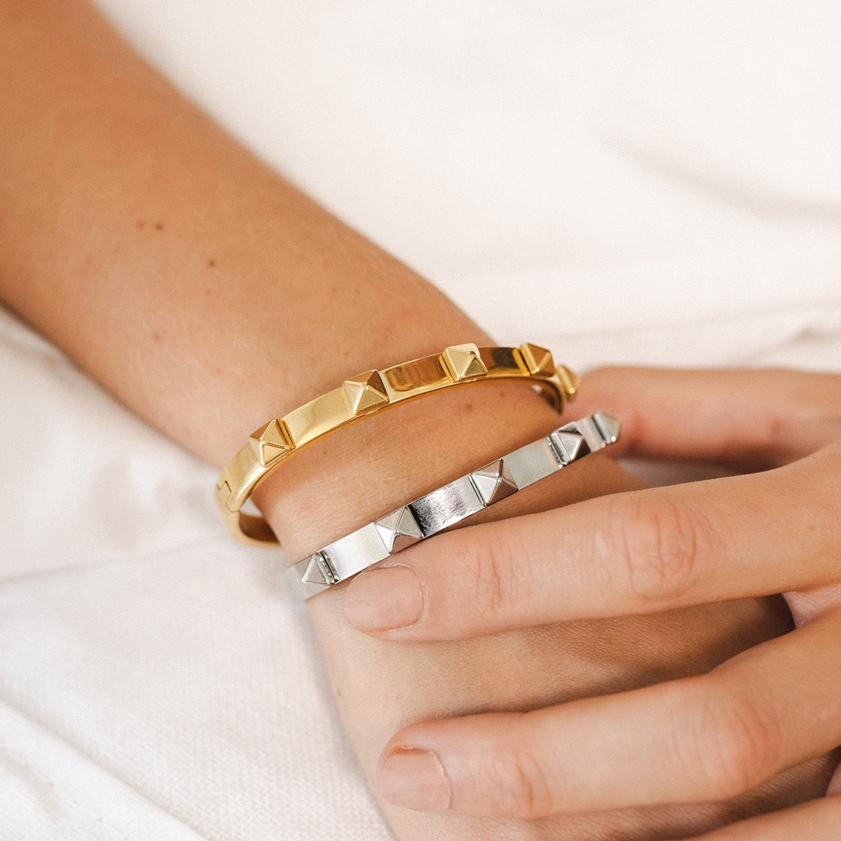 Ohrstecker Armband - Gold