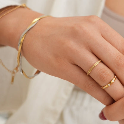 Leuven Surface Ring - Gold
