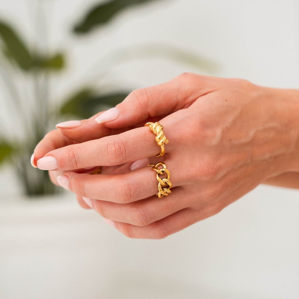 Panzerring mit verstellbarer Größe – Gold